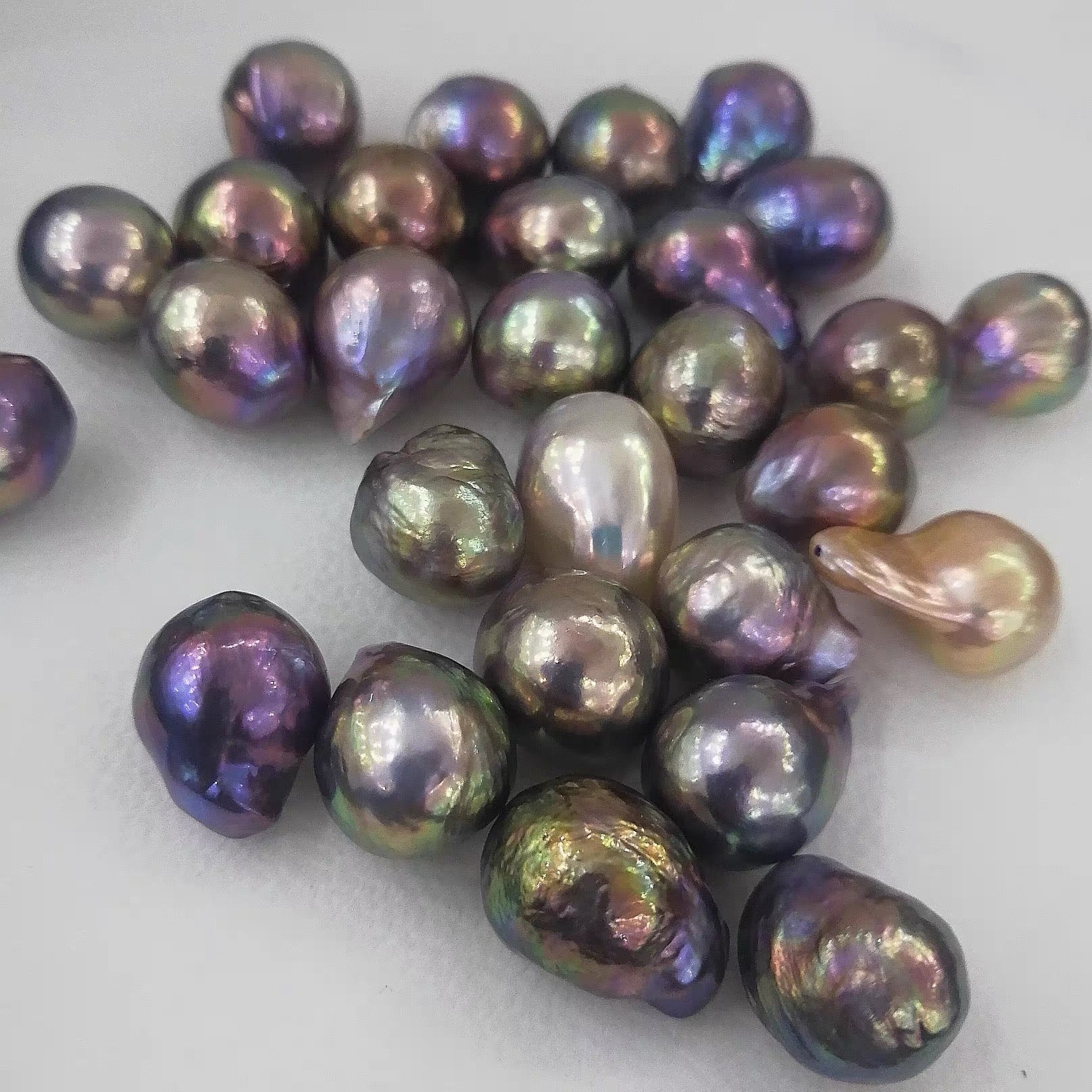 Mini Asteroid Baby Baroque Pearl | Live Opening